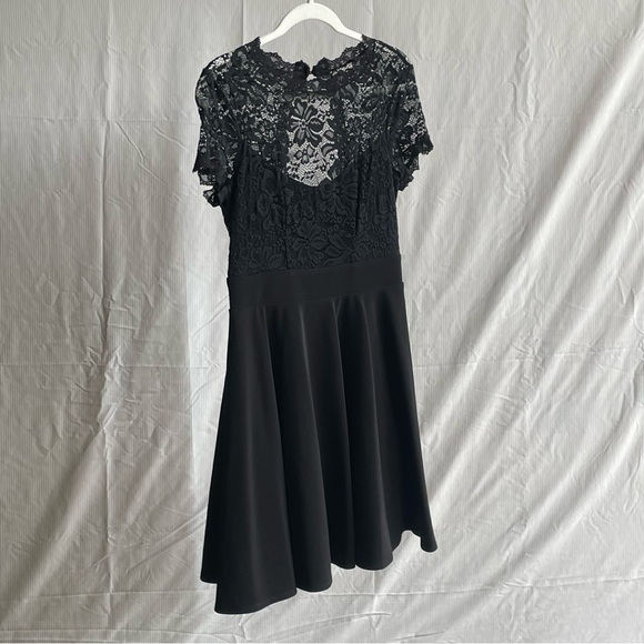 bebe Black Lace Midi Dress - NWT Size 8 - Sample Sale - Picture 1 of 6